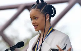 Rihanna được nhận danh hiệu Anh hùng dân tộc của Barbados