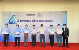 Học bổng Cô giáo Nhế - chắp cánh ước mơ, nâng bước em đến trường