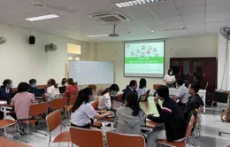 Sinh viên trường Đại học Y Dược TP Hồ Chí Minh tình nguyện tham gia phòng chống dịch COVID-19