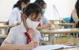 Học sinh Quảng Ninh vẫn dừng đến trường, chờ thông báo mới
