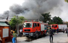 Thái Bình: Hỏa hoạn thiêu rụi một cơ sở sản xuất nệm sofa