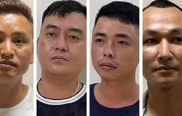 Bắt khẩn cấp nhóm cưỡng đoạt tiền trên xe khách