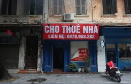 Nhiều “mặt tiền vàng” ở Hà Nội vẫn “cửa đóng, then cài”