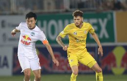 Siêu phẩm của Xuân Trường được bầu chọn là "Bàn thắng đẹp nhất tháng 4 V.League"