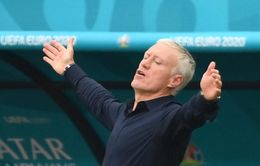 HLV Didier Deschamps: "Chúng tôi đã trao hai bàn thắng cho Bồ Đào Nha"