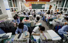 Đề thi Đại học môn Văn của Trung Quốc khiến sĩ tử "đọc xong suýt ngất tại chỗ"