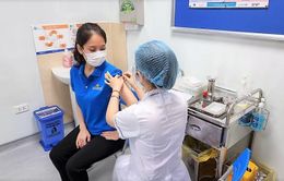 Tiến độ tiêm vaccine - mấu chốt đảm bảo tăng trưởng kinh tế Việt Nam