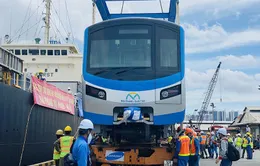 2 đoàn tàu thuộc tuyến metro số 1 về tới TP Hồ Chí Minh