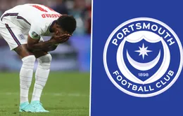 3 cầu thủ Portsmouth bị sa thải vì lăng nhục Rashford, Saka và Sancho