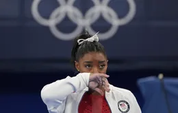 Simone Biles tiếp tục rút lui thêm 2 nội dung