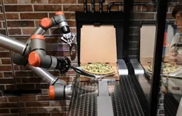 Độc đáo cửa hàng pizza ở Pháp chỉ toàn robot phục vụ