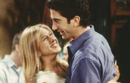 David Schwimmer khẳng định không hẹn hò với Jennifer Aniston