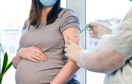 Tiêm vaccine phòng COVID-19 cho thai phụ: Lợi ích nhiều hơn nguy cơ