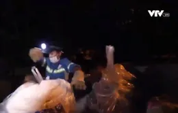 Nỗi sợ của công nhân môi trường khi thu gom rác ca đêm