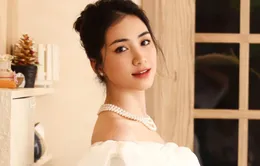 Hòa Minzy bất ngờ khoe ảnh bụng đầy vết rạn hậu sinh con