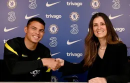 Chelsea gia hạn hợp đồng với Thiago Silva