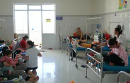 Gia Lai: Bệnh viện quá tải do dịch bệnh gia tăng ở trẻ em