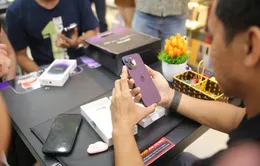 iPhone 14 bán ra tại Việt Nam, hàng nghìn người nhận máy trong đêm