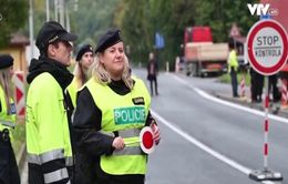 Czech có thể gia hạn kiểm soát biên giới với Slovakia