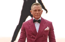 Daniel Craig được nhận Huy chương danh dự của Hoàng gia Anh