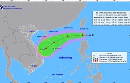 Áp thấp nhiệt đới đang đi vào Biển Đông