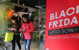 Nhiều cửa hàng giảm giá đến 90% dịp Black Friday