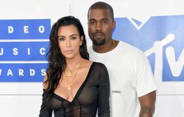 Liên tục "quấy rối" Kim Kardashian, Kanye West lên tiếng xin lỗi