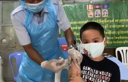 Thủ tướng Campuchia chỉ đạo tiêm vaccine cho trẻ từ 3-5 tuổi