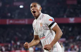 Martial có bàn thắng đầu tiên cho Sevilla