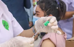 Lào ghi nhận 27 ca nhiễm Omicron, thế giới cần nhanh chóng tiêm mũi vaccine tăng cường