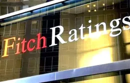 Fitch hạ xếp hạng của Ukraine, tín dụng trái phiếu Nga xuống mức “vô giá trị”