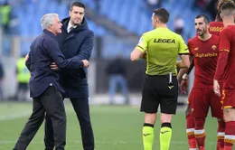 Bị Genoa cầm hòa, Mourinho đổ lỗi do trọng tài