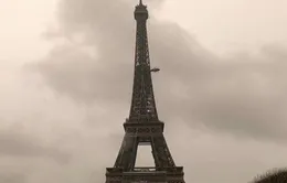 Tháp Eiffel tăng chiều cao thêm 6 mét