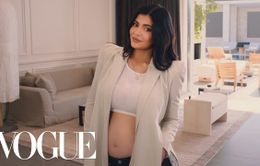 Kylie Jenner tuyên bố đổi tên con