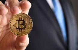 Bitcoin tăng dựng đứng