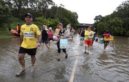 Mưa lớn gây lũ lụt nghiêm trọng, người dân tại Australia sơ tán khẩn cấp