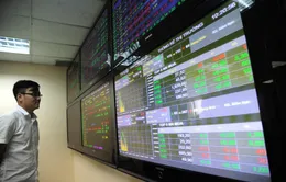 VN-Index vượt mốc 1.500 điểm