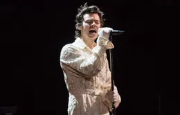 Harry Styles giải thích nguyên nhân không "dán nhãn" giới tính của mình