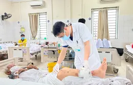 Cụ ông 95 tuổi có nguy cơ phải cắt cụt chi do chó cắn