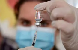 Các nước châu Âu thúc đẩy chương trình tiêm mũi vaccine thứ tư