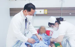 Cứu sống bệnh nhân 95 tuổi bị viêm phúc mạc do hoại tử ruột non