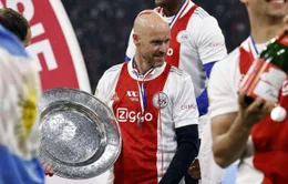 Bỏ cả tiệc ăn mừng với Ajax, Erik ten Hag vội lo cho Man Utd