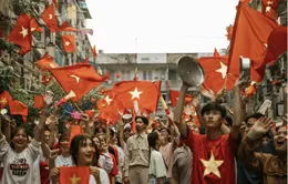 Bóng đá “cháy" trong MV của Đen, người Việt “sôi sục” mong chiến thắng