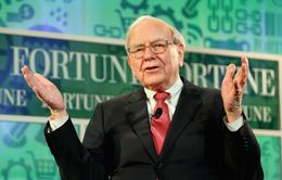 Warren Buffett: Chứng khoán đỏ lửa, đừng nhìn bảng điện tử