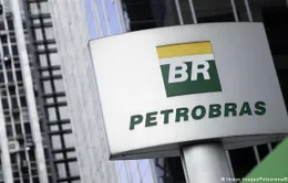 Tổng thống Brazil sa thải lãnh đạo thứ ba của Petrobras khi giá nhiên liệu tăng cao