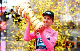 Jai Hindley trở thành cua-rơ Australia đầu tiên vô đich Giro D'Italia