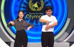 MC Khánh Vy tái hiện vũ điệu "làm mưa làm gió" trên TikTok cùng thí sinh Đường lên đỉnh Olympia 22