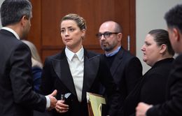 "Amber Heard thua kiện vì không đáng tin"