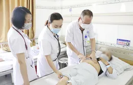Tự ý tiêm đau cột sống thắt lưng, người bệnh bị nhiễm trùng máu
