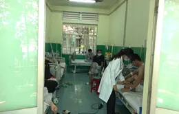 TP. Hồ Chí Minh: Nguy cơ dịch chồng dịch, trong bối cảnh thuốc và vật tư y tế cũng có nguy cơ thiếu